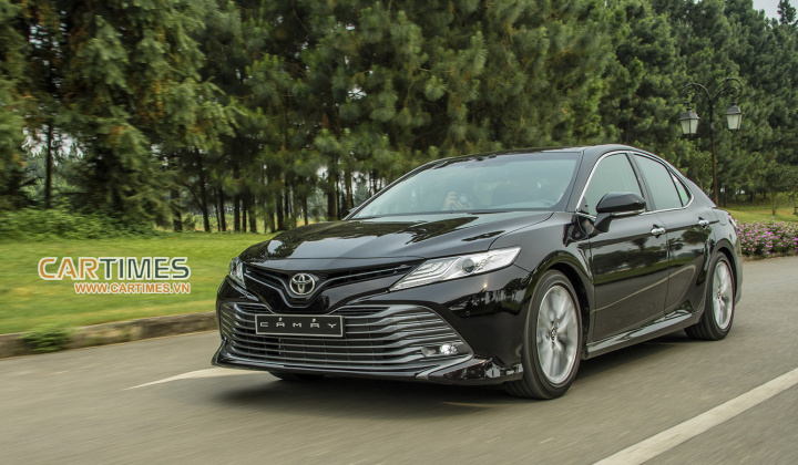 Toyota Camry đứng đầu bảng xếp hạng xe hạng D bán chạy tháng 7