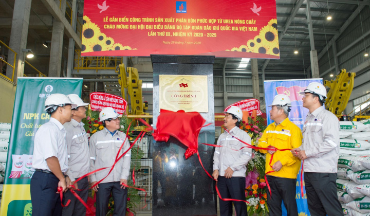 PVCFC vận hành thử nghiệm dự án phân bón phức hợp từ urea nóng chảy