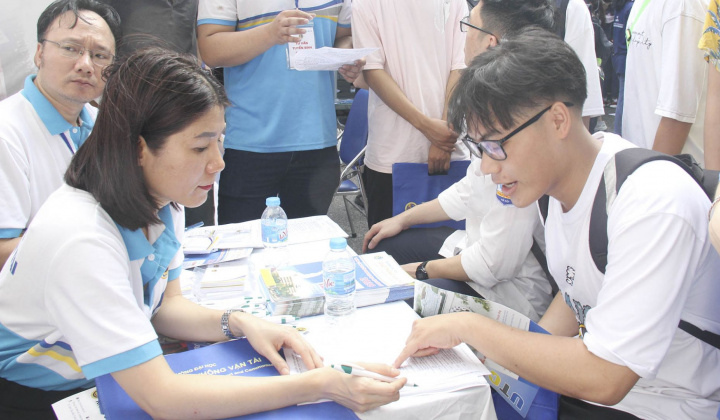 Nuôi dưỡng nguồn nhân lực, tạo sức bật cho ngành logistics