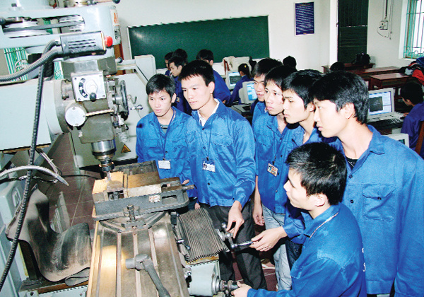 Khuyến khích tư nhân đầu tư phát triển nguồn nhân lực