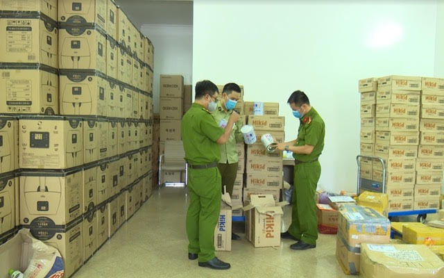 Lực lượng chức năng Hà Nội xử lý 3.134 vụ buôn lậu, gian lận, hàng giả trong tháng 9