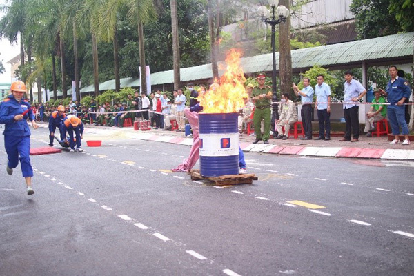 Petrolimex Bắc Thái: Đạt 3 giải nhất trong Hội thao kỹ thuật chữa cháy và cứu nạn, cứu hộ năm 2020