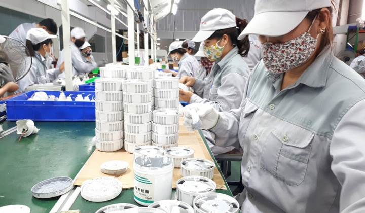 Lý do vẫn phải bù chéo giá điện cho ngành sản xuất