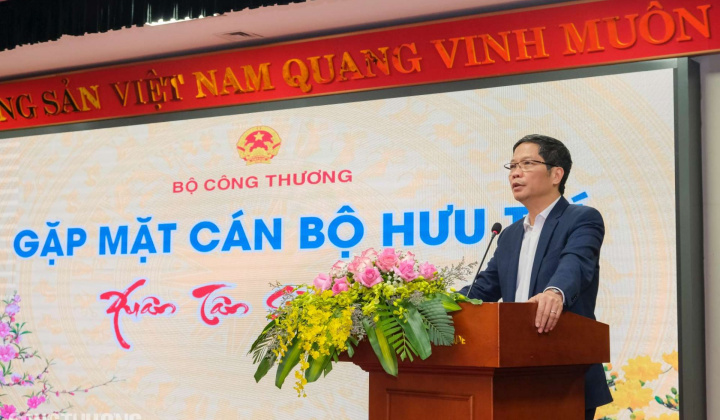 Tự hào phát huy truyền thống, thành tựu của các thế hệ cán bộ ngành Công Thương