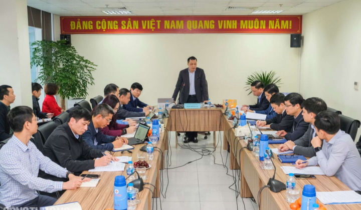Đặt mục tiêu hàng đầu là đảm bảo cấp điện an toàn phục vụ Đại hội Đảng lần thứ XIII