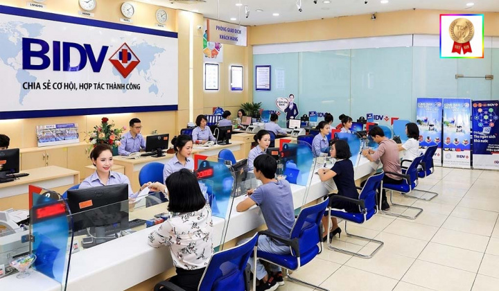 Các yếu tố ảnh hưởng đến sự hài lòng của khách hàng sử dụng thẻ tín dụng tại ngân hàng TMCP Đầu tư và Phát triển Việt Nam - Chi nhánh Phú Mỹ Hưng