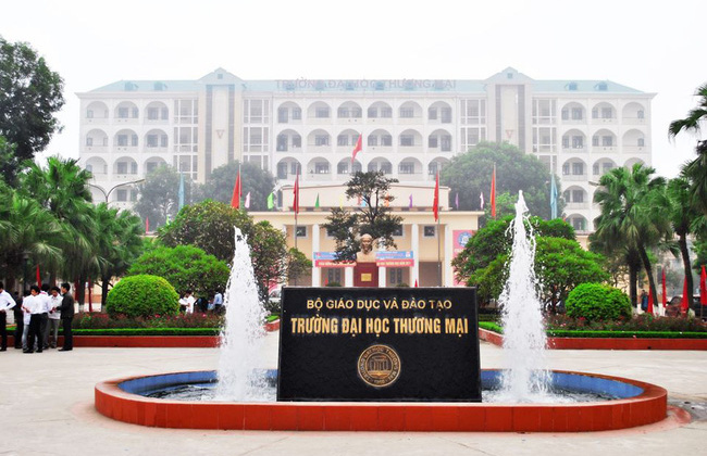 Triển khai thực hiện công văn số 3056/BGDĐT-GDĐH ngày 19/7/2019 của Bộ Giáo dục và Đào tạo hướng dẫn thực hiện chương trình, giáo trình các môn lý luận chính trị, tình huống tại Trường ĐH Thương mại