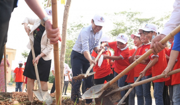 Toyota Việt Nam khởi động Chương trình “TOYOTA CHUNG TAY XANH HÓA HỌC ĐƯỜNG” 2021