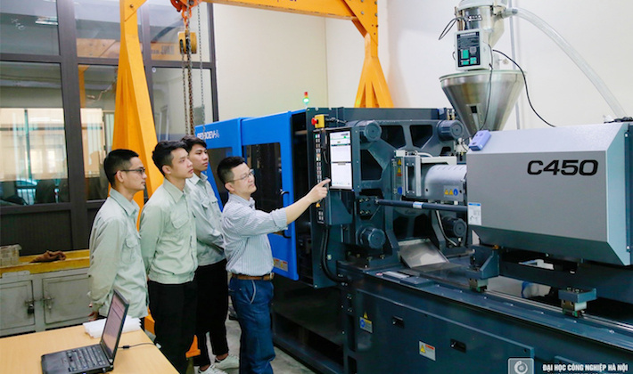 Chuyển đổi số trong hệ thống giáo dục ngành Công Thương