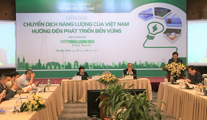 Phát triển và khai thác hiệu quả năng lượng tái tạo để phát triển bền vững