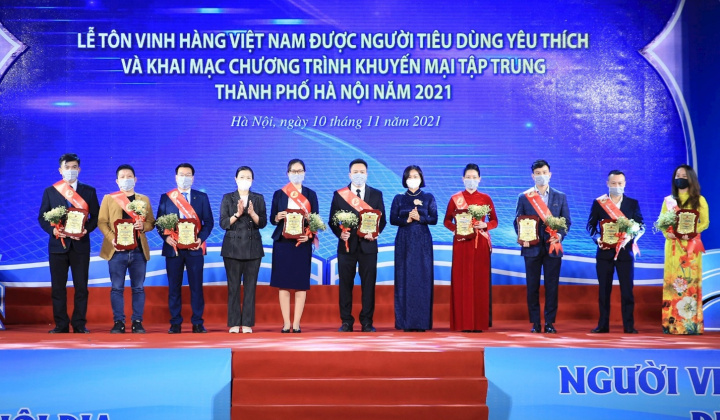 Điện Quang vinh dự nhận giải thưởng “Hàng Việt Nam được người tiêu dùng yêu thích”