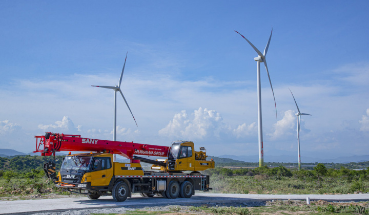Nhà máy điện gió số 5 Ninh Thuận chính thức khánh thành