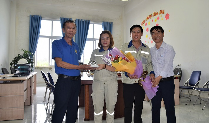 Công đoàn TKV: Khen thưởng các “gia đình thợ mỏ tiêu biểu năm 2021”