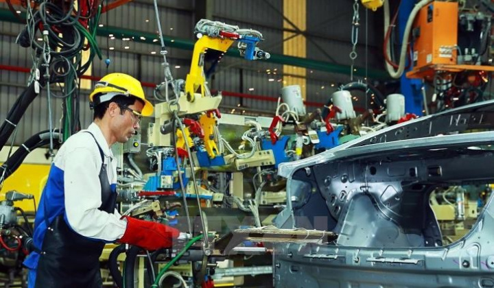 Sản xuất công nghiệp tháng 11/2021 tiếp tục khởi sắc