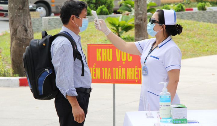 Thủ tướng chỉ đạo khẩn về phương án phòng, chống dịch phù hợp với biến chủng mới Omicron