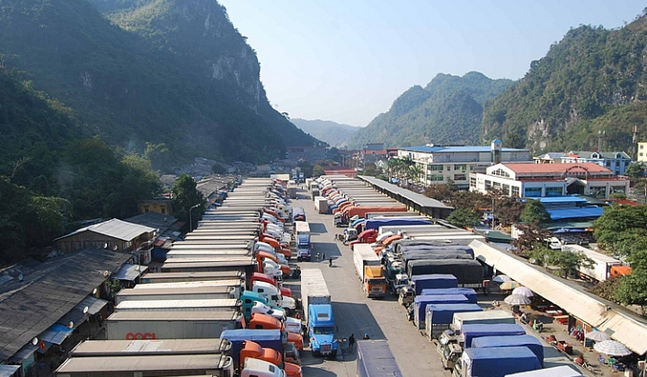 Tập trung giải pháp sớm giải tỏa ùn tắc hàng hóa tại cửa khẩu