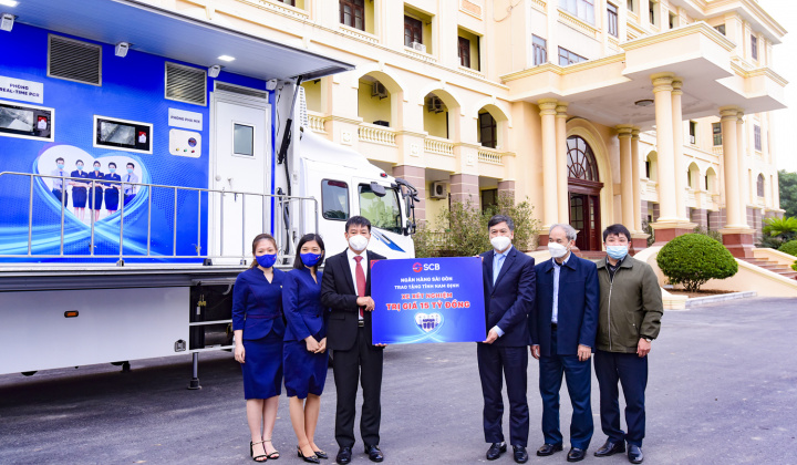 SCB trao tặng 3 xe xét nghiệm covid-19 lưu động cho TP. Hà Nội, tỉnh Nam Định và tỉnh Thừa Thiên - Huế