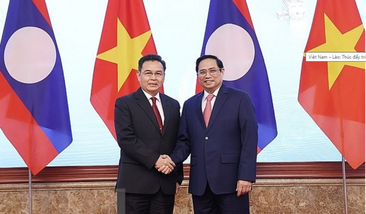 Thúc đẩy các dự án hạ tầng chiến lược kết nối Việt Nam - Lào