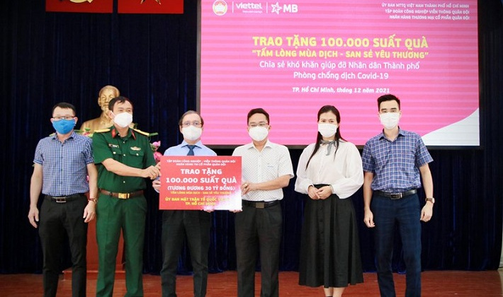 MB và Viettel tặng 100.000 suất quà tới người dân Thành phố Hồ Chí Minh