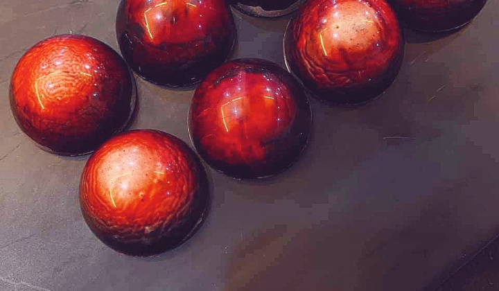 Tự tay làm kẹo Chocolate Bon Bon để tặng Gấu yêu