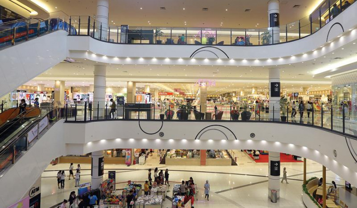 Phân khúc khách hàng mua sắm dựa trên thuộc tính của các trung tâm thương mại tại Thành phố Hồ Chí Minh