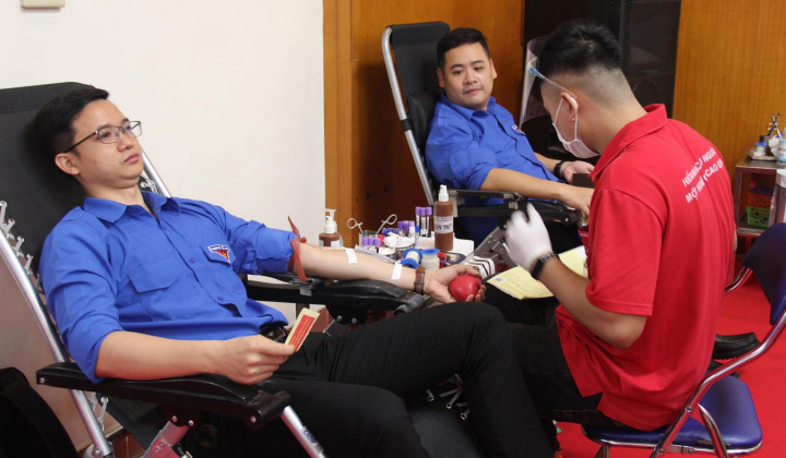 Người Công Thương sẻ chia 276 giọt hồng tới người bệnh