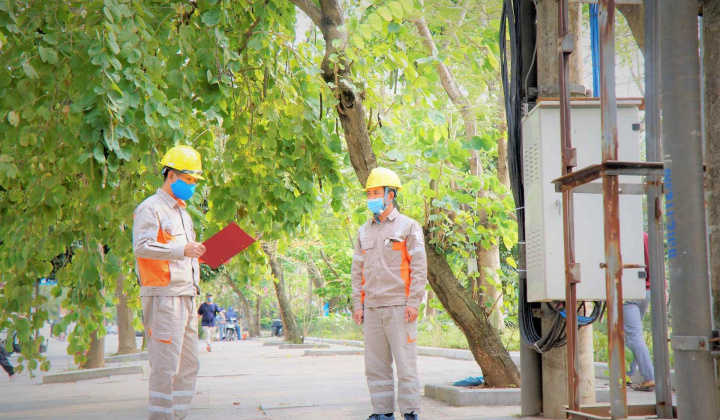 EVNNPC đảm bảo cấp điện ổn định trong dịp lễ Giỗ Tổ Hùng Vương và 30/4 - 1/5