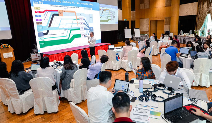 EVEF và CRUS tổ chức Hội thảo tập huấn Tăng cường vai trò của báo chí trong thúc đẩy năng lượng bền vững