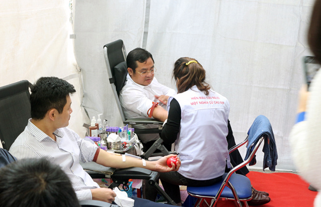 Ngày hội hiến máu tình nguyện “Giọt hồng Vinachem” năm 2021