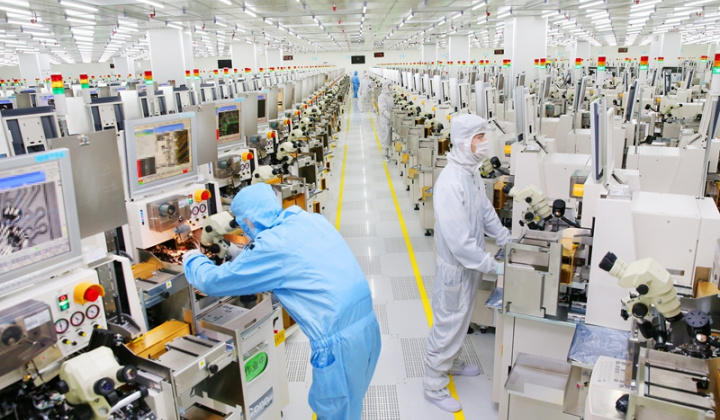 Tình trạng thiếu hụt trở nên trầm trọng trên toàn cầu, giá vật liệu bán dẫn tăng 20%