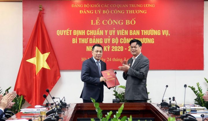 Công bố Quyết định chuẩn y Bí thư Đảng ủy Bộ Công Thương nhiệm kỳ 2020-2025