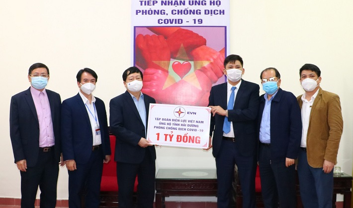 EVN ủng hộ Hải Dương phòng chống dịch 1 tỷ đồng