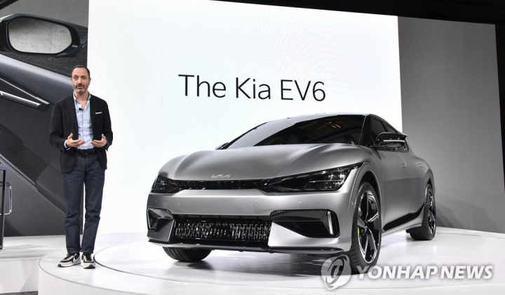 Kia ra mắt mẫu xe chạy hoàn toàn bằng điện đầu tiên EV6