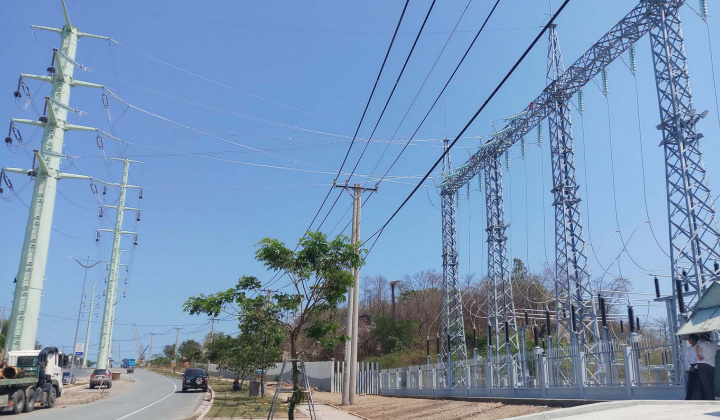 Hoàn thành công trình đường dây 110kV cấp điện cho Tổ hợp hóa dầu miền Nam