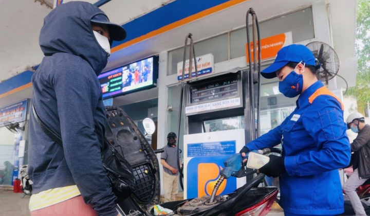 Giá xăng dầu tăng trở lại