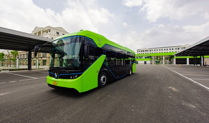 Xe buýt điện của VinBus chính thức đi vào vận hành