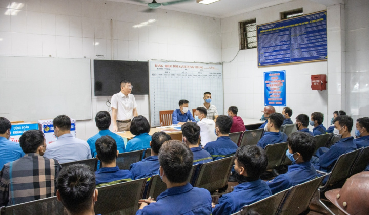 Than Thống Nhất: Tặng quà phân xưởng xuất sắc, vượt khó Tháng Công nhân, Tháng hành động về AT-VSLĐ năm 2021