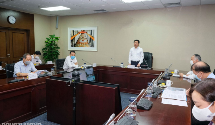 Phối hợp siết chặt công tác phòng chống dịch bệnh, xử lý nghiêm vi phạm tại cơ sở công nghiệp - thương mại