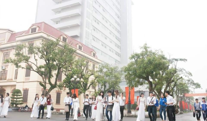 Trường Đại học Kinh tế - Kỹ thuật Công nghiệp 65 năm xây dựng và phát triển