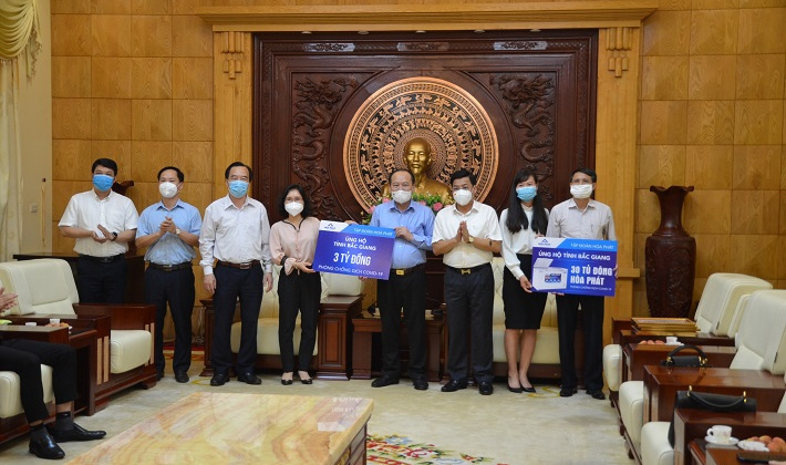 Tập đoàn Hòa Phát ủng hộ 3 tỷ đồng và 30 tủ đông hỗ trợ Bắc Giang phòng chống dịch Covid-19