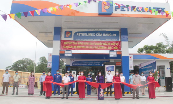 Petrolimex Hà Giang: Khai trương CHXD 29 tại xã Quyết Tiến