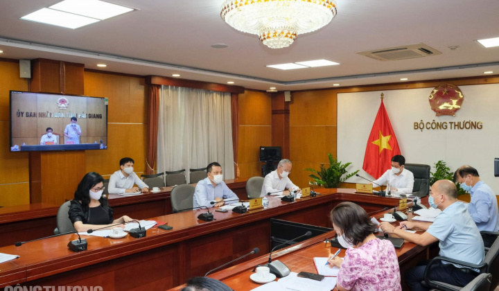 Cam kết vào cuộc cùng Bắc Giang thúc đẩy tiêu thụ nông sản, khôi phục sản xuất an toàn