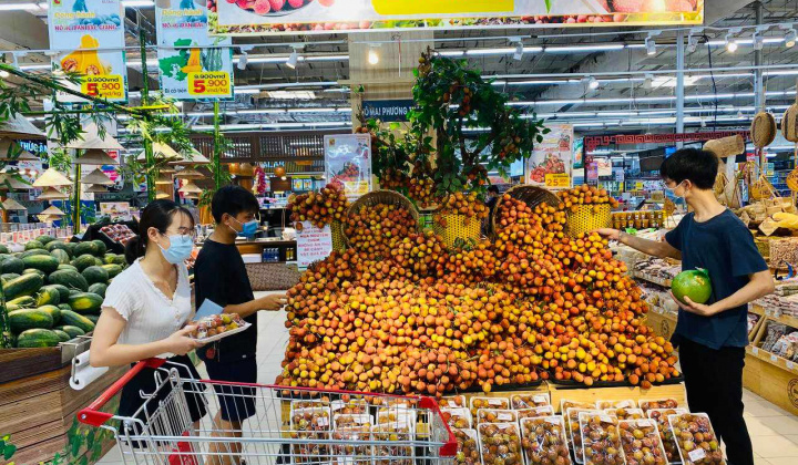 Tháng đầu tiên của năm 2023: Bán lẻ tăng 20%, xuất siêu 3,6 tỷ USD