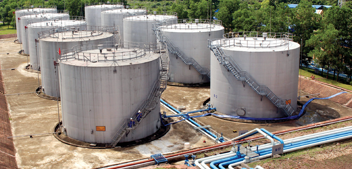 Tiếp cận mô hình hiệu quả cao để đánh giá thực trạng ngành Xăng dầu Việt Nam