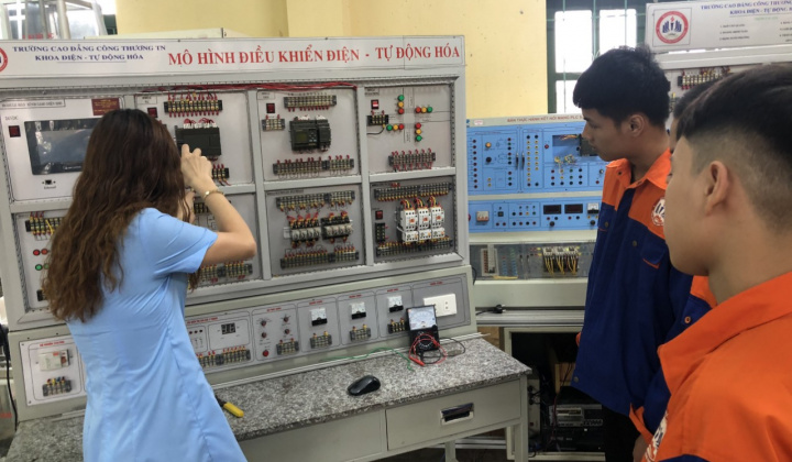 Ứng dụng mô hình điều khiển Điện – Tự Động Hóa trong giảng dạy tích hợp