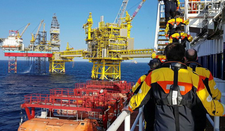 Giá dầu thô phục hồi, xác lập tuần tăng giá thứ 4 liên tiếp