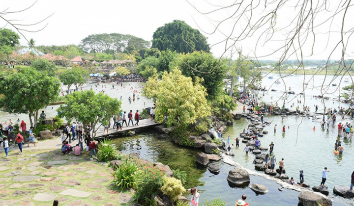 Khai thác các giá trị văn hóa của người Cơ Tu tại huyện Hòa Vang, Thành phố Đà Nẵng trong hoạt động du lịch theo hướng bền vững