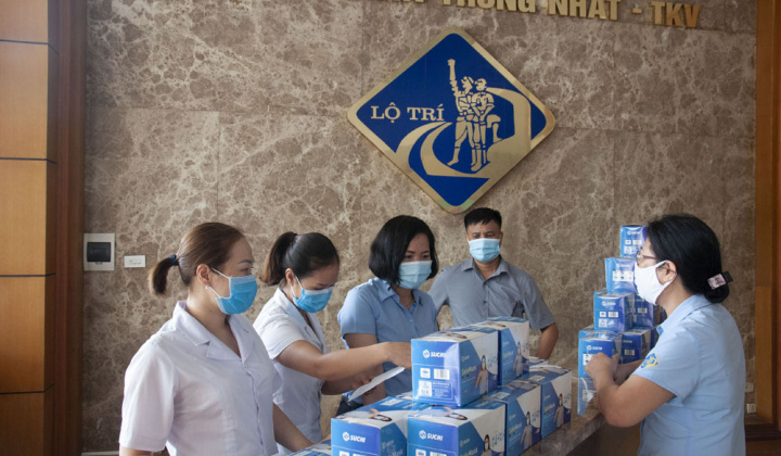 Công đoàn Công ty Than Thống Nhất hưởng ứng chương trình “Vắc xin cho Công nhân”