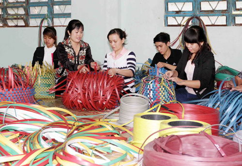 Giải pháp cơ bản phát triển kinh tế hộ nông dân đồng bào dân tộc Khmer vùng Đồng bằng sông Cửu Long đến năm 2030