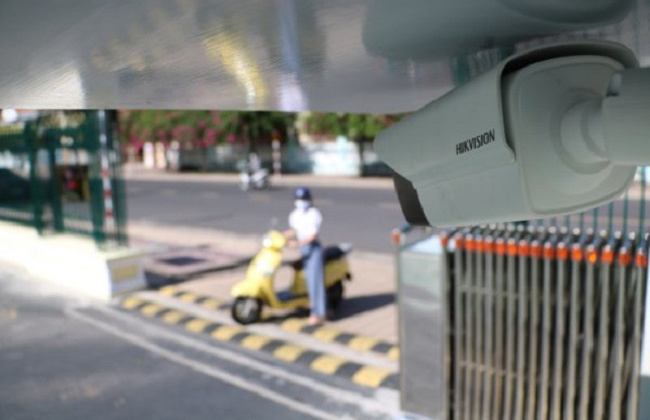 Kiểm soát dịch bệnh, Truyền tải điện 3 ứng dụng camera cảm biến nhiệt tích hợp nhận dạng khuôn mặt